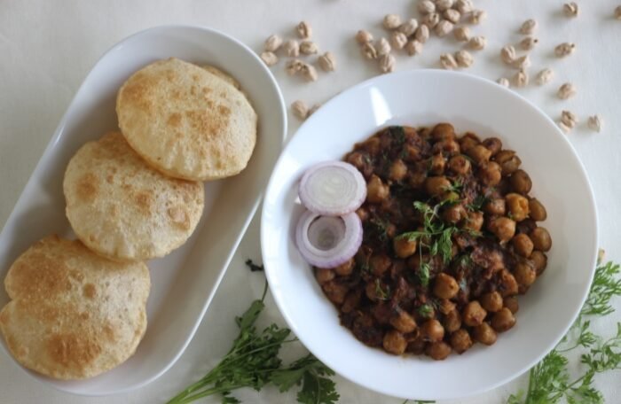 CHANNA POORI PLATE