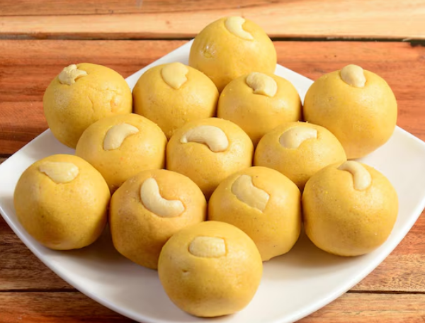 Besan Laddoo (1LB)